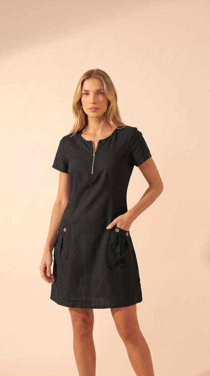 Vestido midi negro, manga corta con cremallera frontal y bolsillos laterales