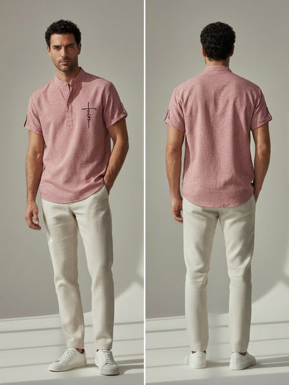 Camiseta con cuello mao tono rosado, vista trasera, sin estampado visible.