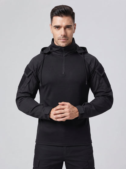 Camiseta táctica negra con capucha y cremallera frontal