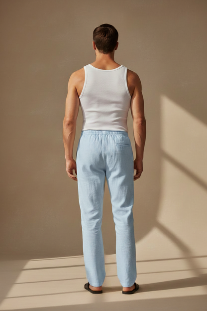 Pantalón relajado de algodón-lino color azul claro, cintura fruncida y piernas rectas